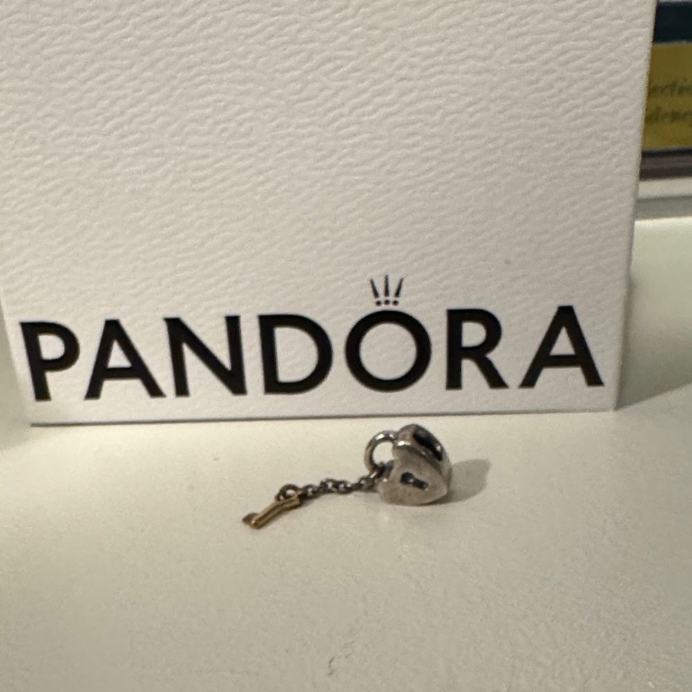 Pandora key to my heart charm